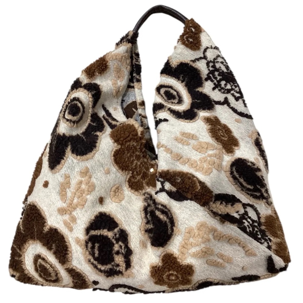 ShopEvelynne Floral Plush Tote in Cream, Brown, Black - Picture 3 of 3